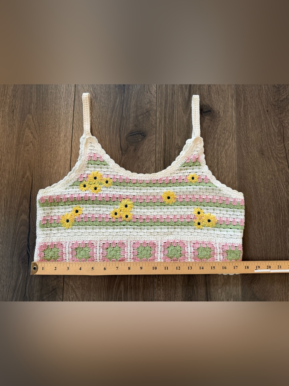 Good Luck Gem Crochet Floral Tank Top size M Boho Cottagecore Granny Square - Picture 8 of 8